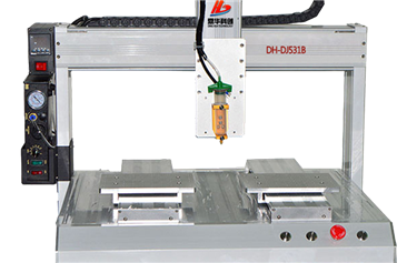 自动点胶机点胶过程中容易出现的工艺问题及解决办法